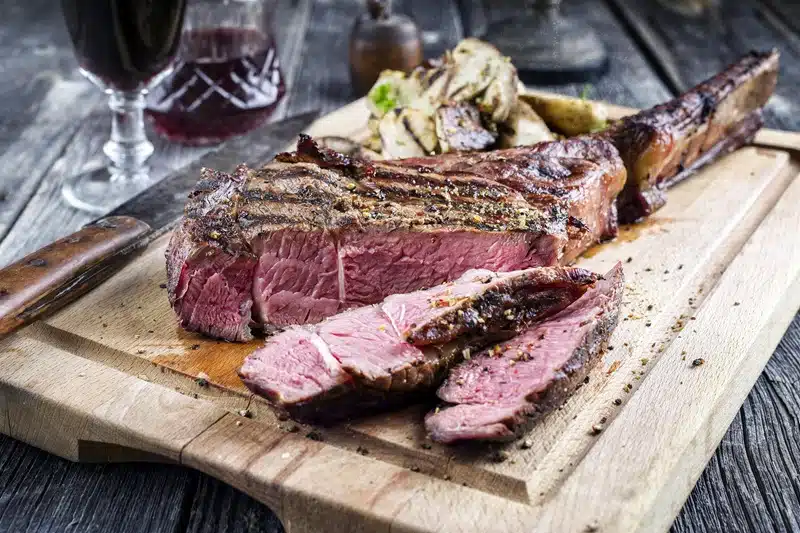 Maîtrisez l'art de la cuisson parfaite pour une côte de bœuf